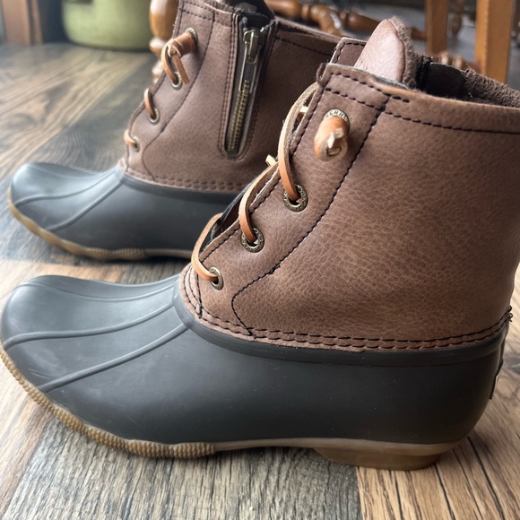 SOLD!! Sperry salt water duck boots size 7 excellent condition mint leather - Picture 5 of 10